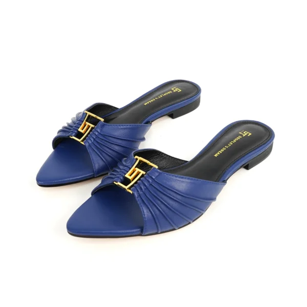 Zapatillas antideslizantes puntiagudas a la moda para mujer, zapatillas de marca de lujo para exteriores con parte inferior plana de cuero, talla grande 34-44 - Imagen 14