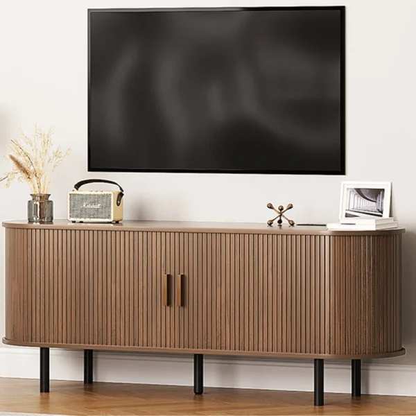 Mueble para TV Mueble de salón con toma de corriente para televisores de hasta 60/70", mesa para TV con puertas correderas, estantes ajustables de almacenamiento