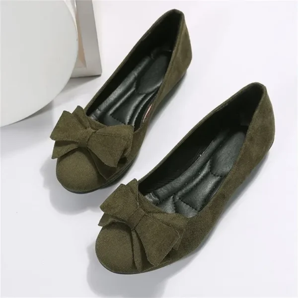 Zapatos planos de mujer con punta redonda, zapatillas informales para mujer, vestido de enfermera, cómodo, nuevo verano, tela de PU de goma sólida, calado de ocio Ho - Imagen 6