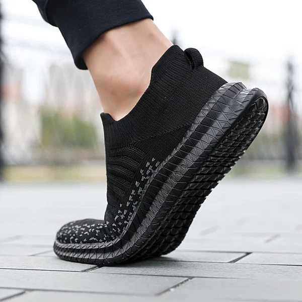 Zapatos informales transpirables para hombre, zapatos ligeros para caminar al aire libre, zapatillas antideslizantes para hombre, zapatos planos vulcanizados sin cordones 2023 - Imagen 5