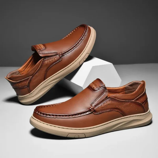 Zapatos de cuero de vaca de capa superior para hombre, zapatos informales para primavera y verano, suela suave, cómodos zapatos de conducción de cuero genuino para hombre
