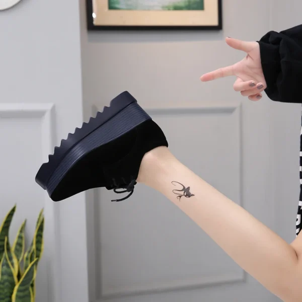 Zapatillas gruesas de ante de vaca para mujer, zapatos cómodos de felpa con plataforma de 7,5 cm, para Otoño e Invierno - Imagen 5