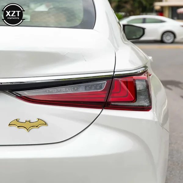 Pegatinas 3D con forma de murciélago para coche, pegatina con emblema de logotipo de coche de Metal fresco, calcomanía elegante, accesorios de estilo para motocicleta y automóvil 1 Uds. - Imagen 2