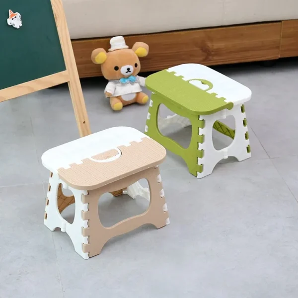 Taburete plegable de plástico grueso para puesto, taburete para niños, taburete de tren portátil ligero, taburete bajo para adultos, muebles que ahorran espacio