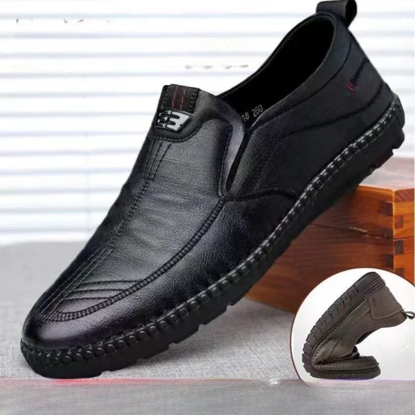 Mocasines de cuero para hombre, zapatos planos antideslizantes para caminar, transpirables, sin cordones para exteriores, zapatos casuales para trabajo masculino, zapatillas de deporte para conducir en la oficina2