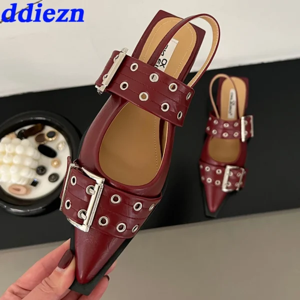 Zapatos planos para mujer, zapatos con talón descubierto a la moda con punta estrecha, zapatos Lolita para mujer, sandalias de lujo con hebilla para exteriores para mujer Mary Janes 2025