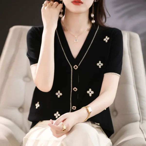 Suéter de Cachemira con cuello en V para mujer, cárdigan de manga corta con hierba de cuatro hojas, suave, Moda de Primavera y otoño, 2023 - Imagen 6