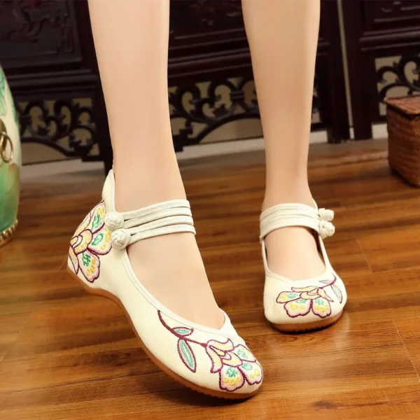Zapatos informales para mujer, moda Vintage, elegante, estilo étnico, ropa de calle bordada, zapatos de mujer de estilo chino, novedad de verano - Imagen 16