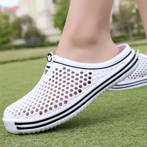 Zapatillas transpirables para hombre, sandalias con agujeros Baotou para exteriores, chanclas de playa, chanclas informales para hombre, sandalias con plataforma - Imagen 2
