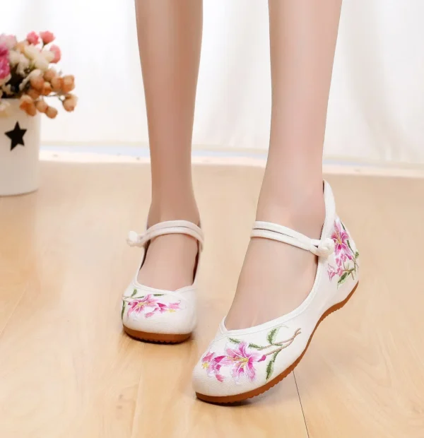 Zapatos informales para mujer, moda Vintage, elegante, estilo étnico, ropa de calle bordada, zapatos de mujer de estilo chino, novedad de verano - Imagen 29