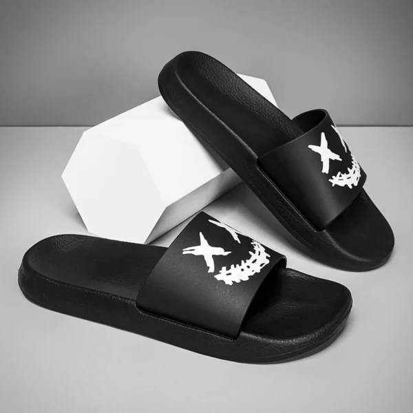 Zapatillas para hombres desgastadas externamente verano chanclas de moda baño antideslizante interior y hogar sandalias