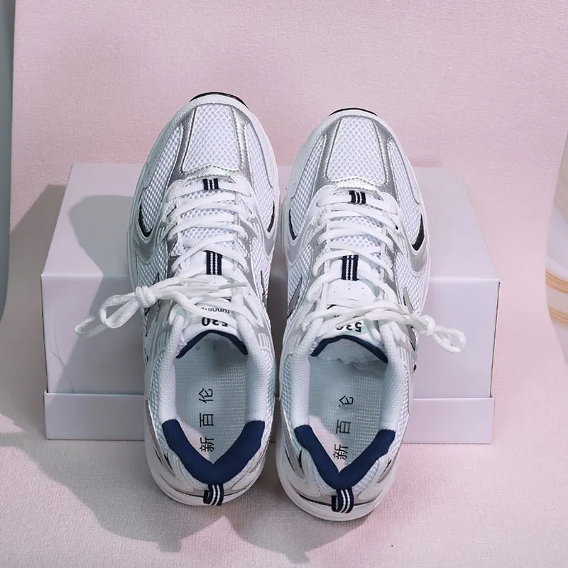 Zapatillas de deporte coloridas para parejas, zapatos deportivos para exteriores, adecuados para uso diario informal, zapatos para correr de suela gruesa para primavera y verano para hombres - Imagen 3