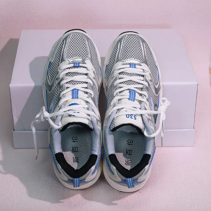 Zapatillas de deporte coloridas para parejas, zapatos deportivos para exteriores, adecuados para uso diario informal, zapatos para correr de suela gruesa para primavera y verano para hombres